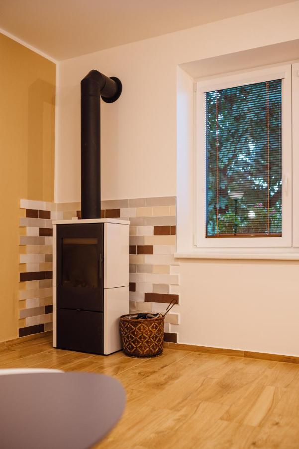 Apartman Pod Borovici Kovalovice エクステリア 写真