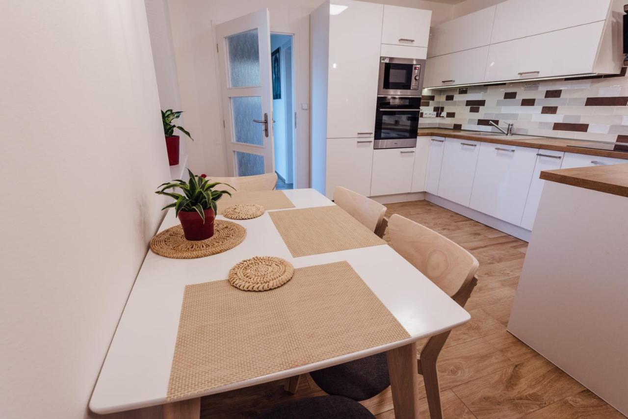 Apartman Pod Borovici Kovalovice エクステリア 写真